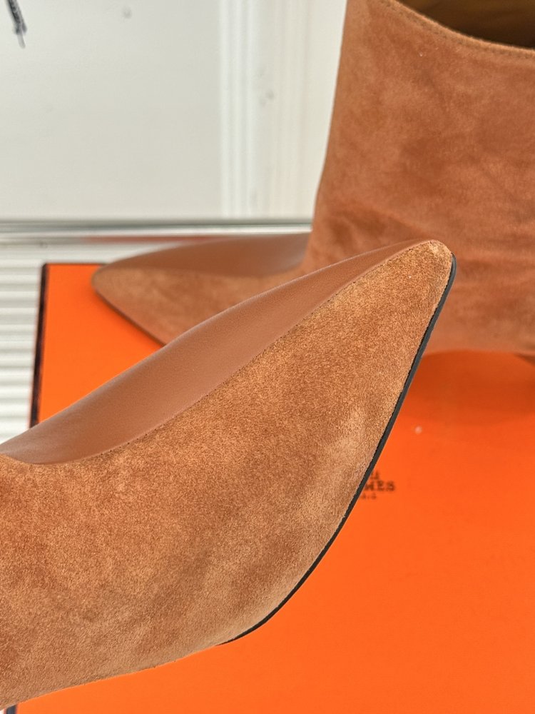 Ботинки женские фото 7