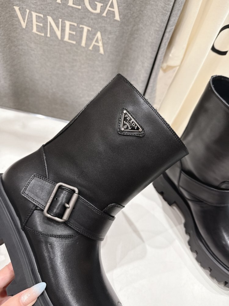 Boots women's фото 7