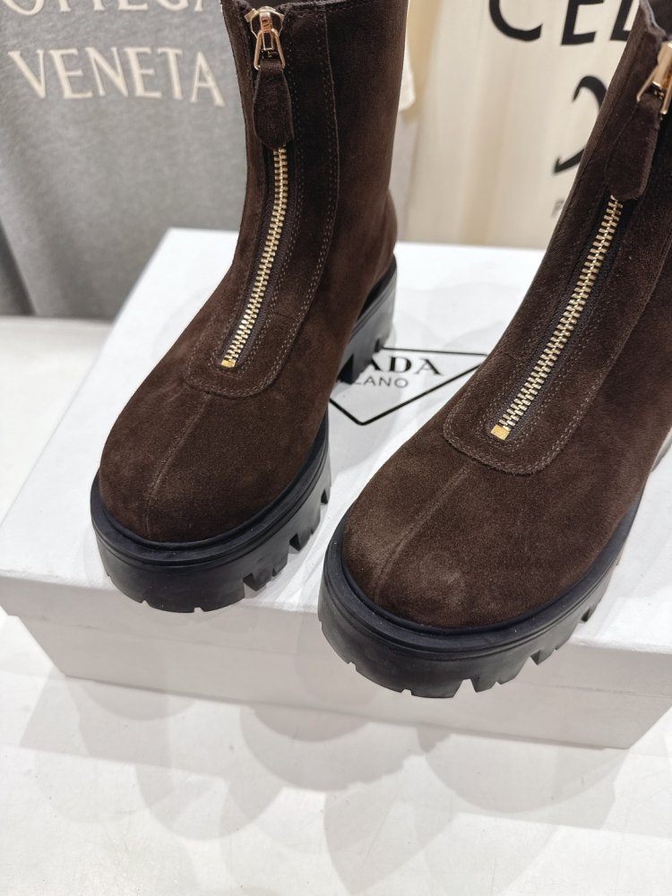 Ботинки женские фото 7