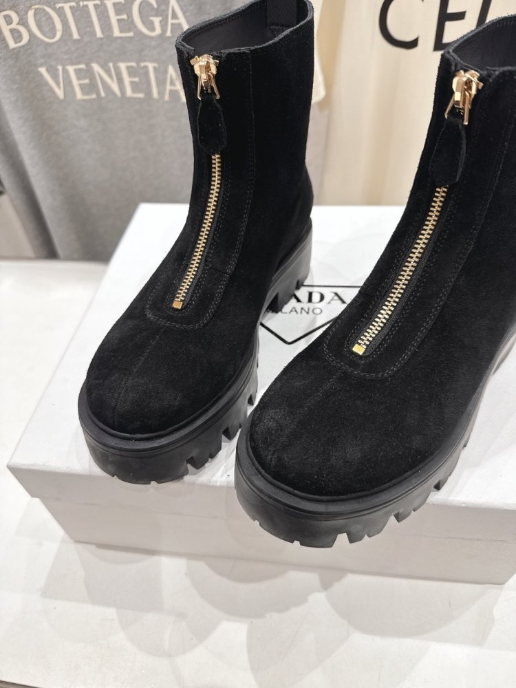 Ботинки женские фото 7