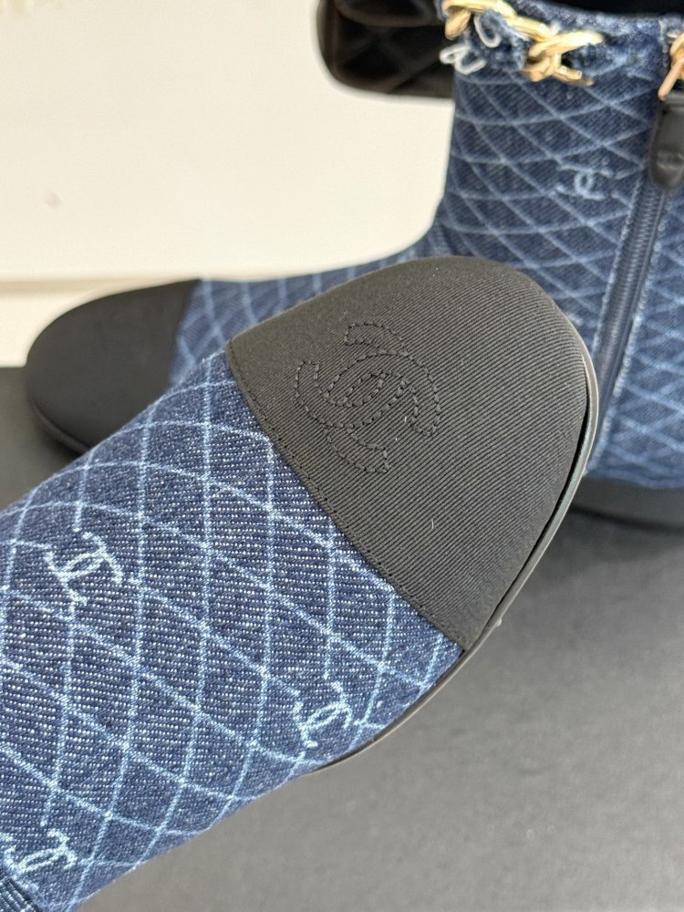 Ботинки женские фото 7