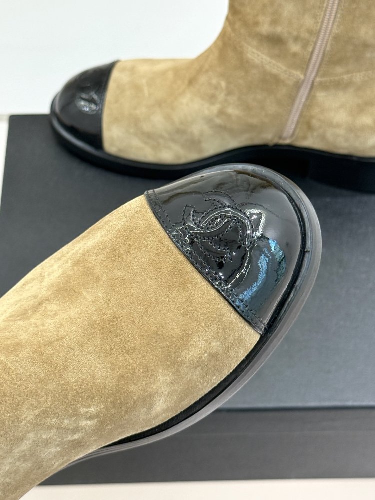 Ботинки женские фото 7