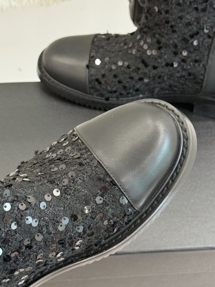 Ботинки женские фото 7