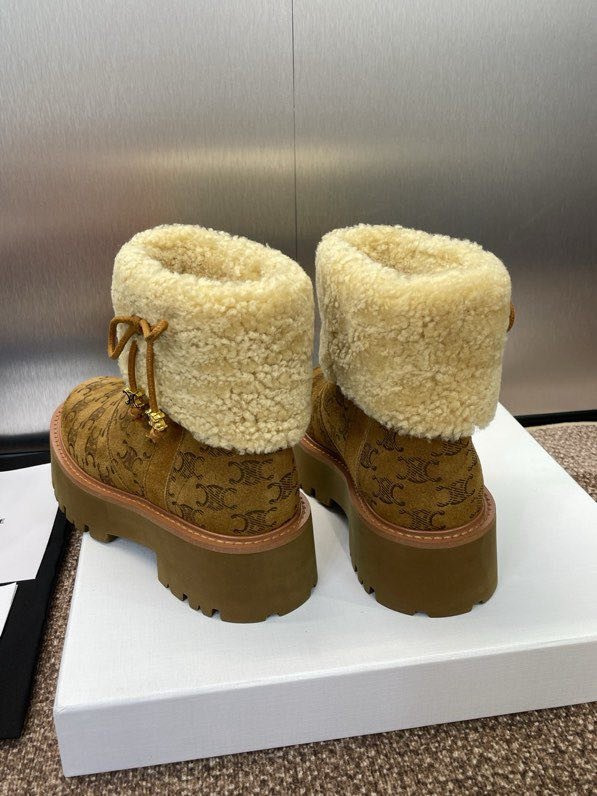 Ботинки женские фото 7