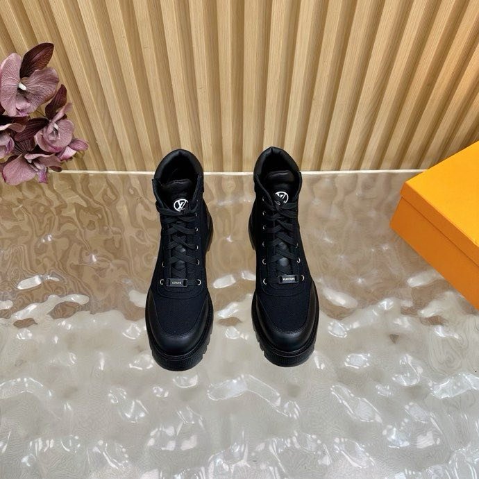 Ботинки женские фото 7