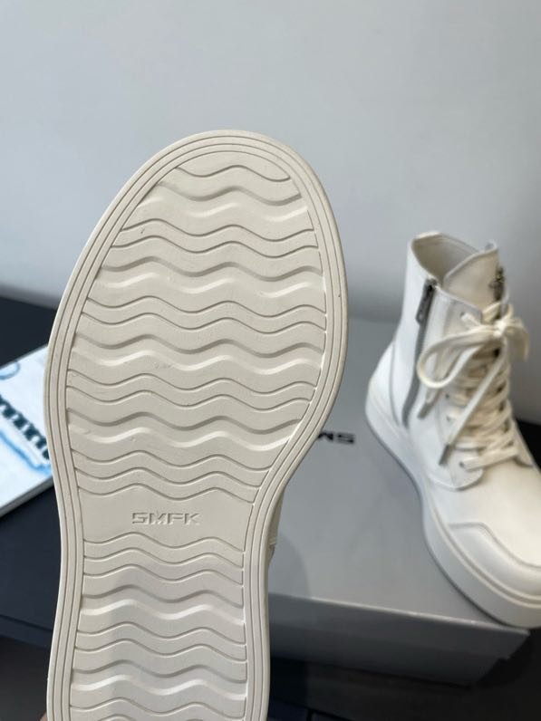 Ботинки женские фото 7