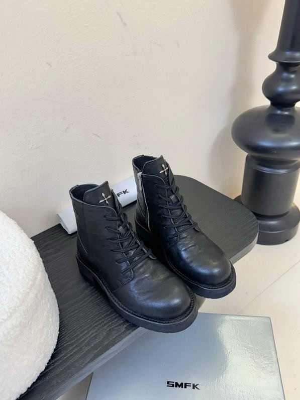 Ботинки женские фото 7