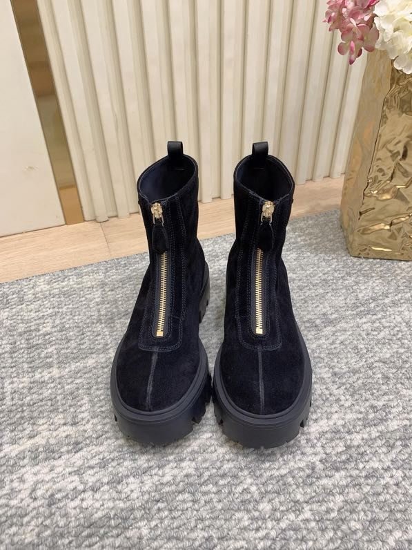 Ботинки женские фото 7