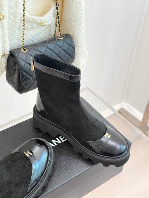 Ботинки женские фото 7