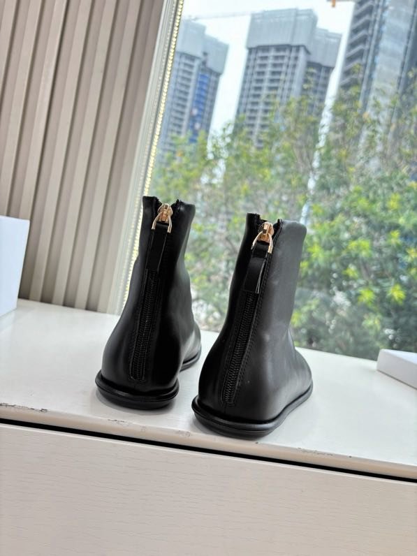 Ботинки женские фото 7