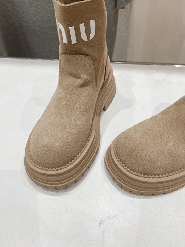 Ботинки женские фото 7