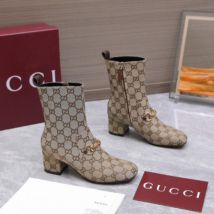 Ботинки женские фото 7