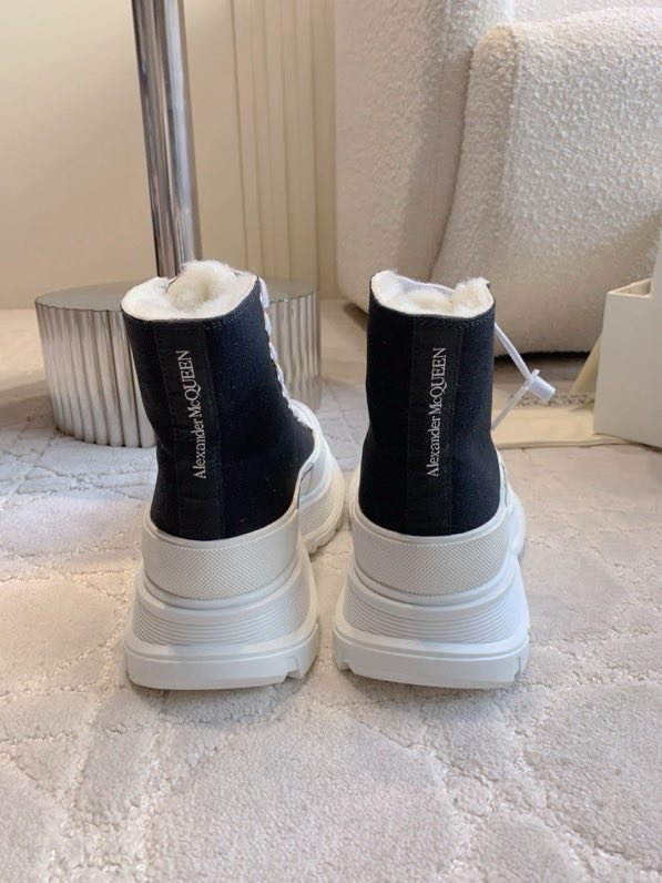 Ботинки женские фото 7