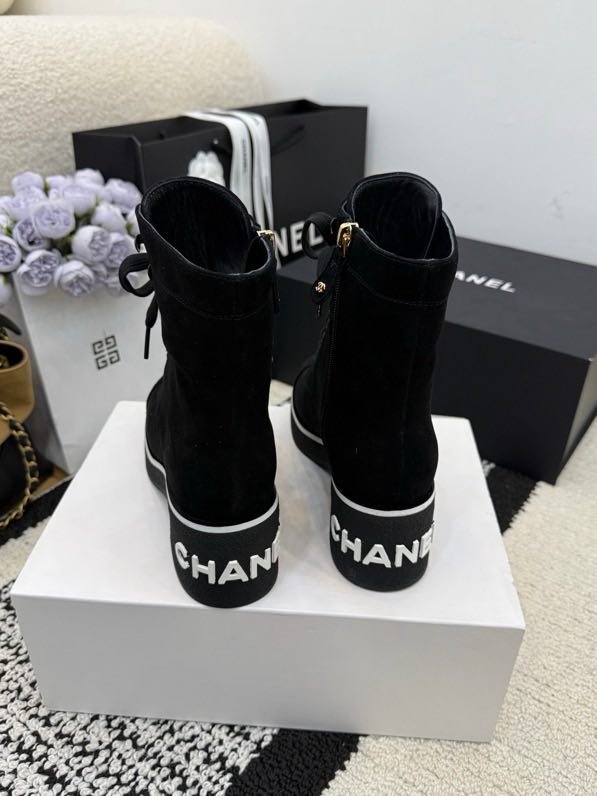 Ботинки женские фото 7