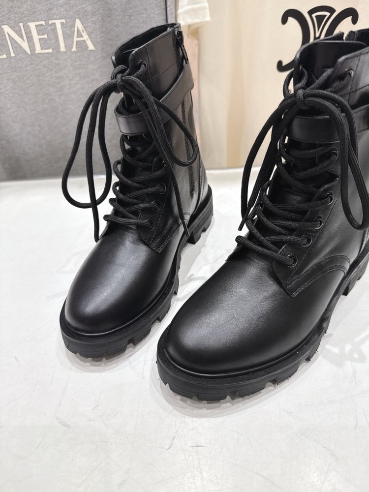 Boots women's фото 7