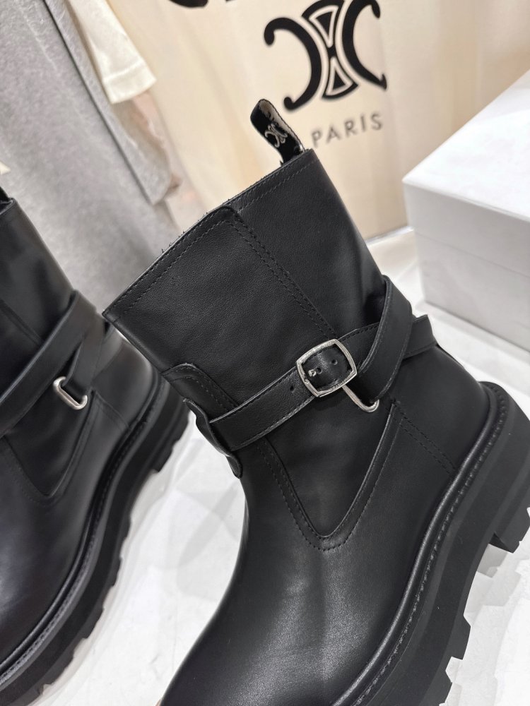 Boots women's фото 7