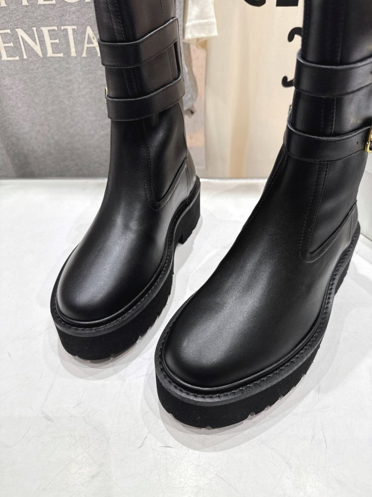 Boots women's фото 7