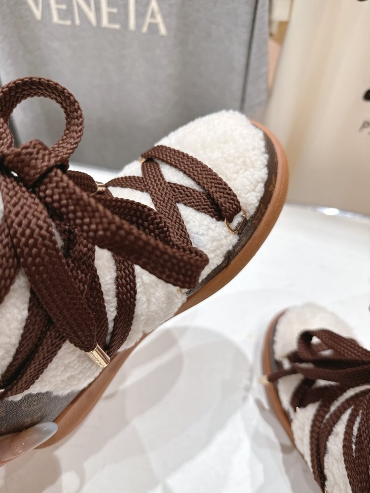 Boots women's фото 7