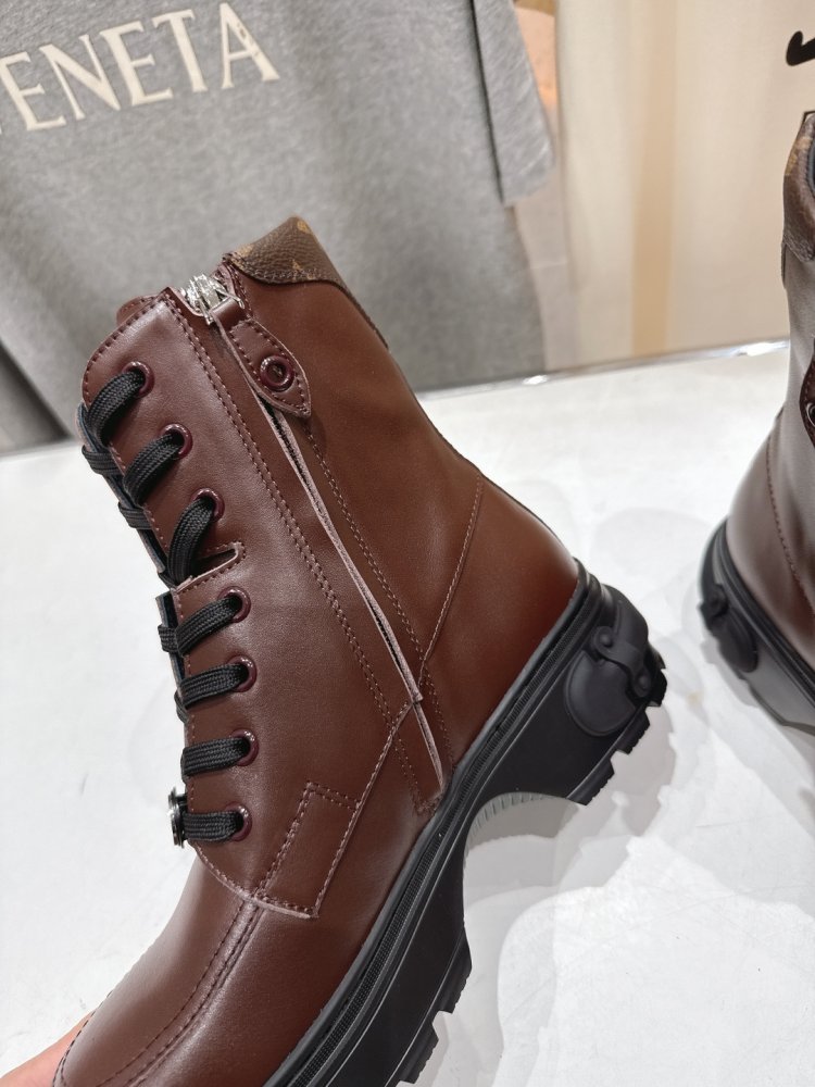 Boots women's фото 7