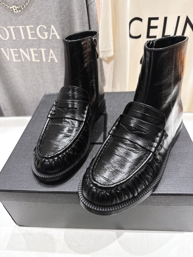 Ботинки женские фото 7