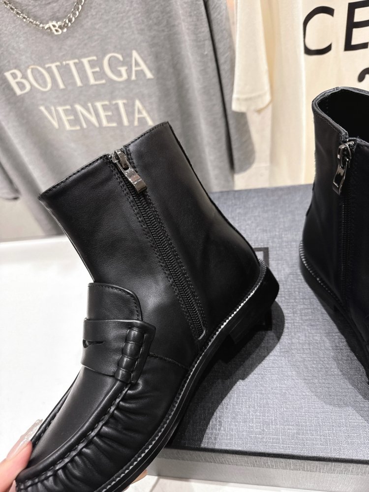 Ботинки женские фото 7