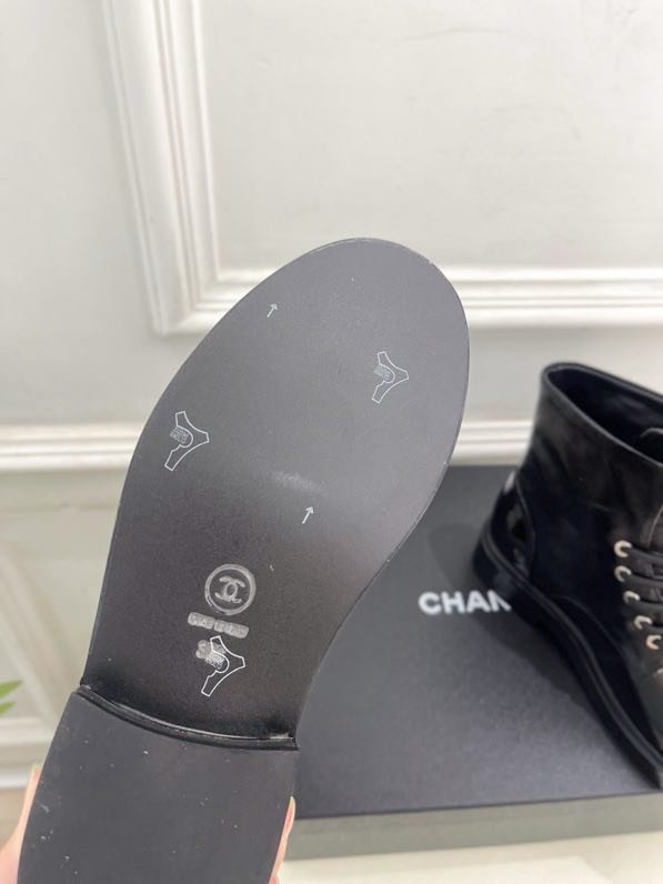 Ботинки женские фото 8