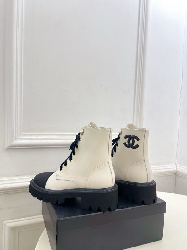 Ботинки женские фото 8