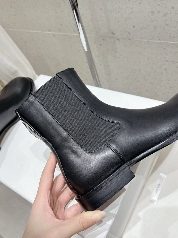 Ботинки женские фото 8