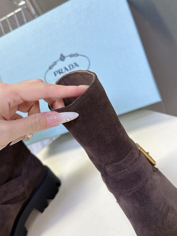 Ботинки женские фото 8