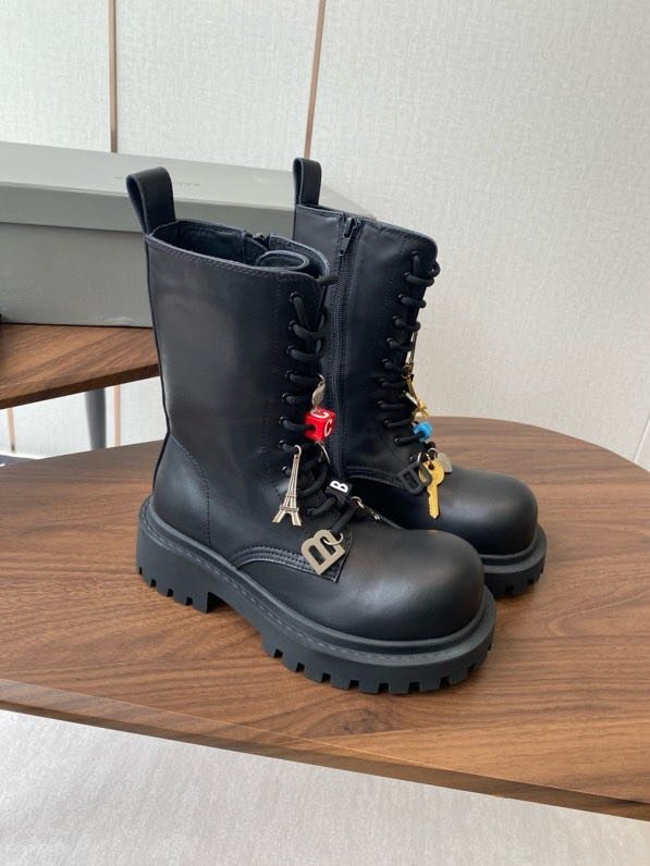 Boots women's фото 8