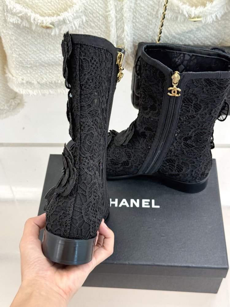 Ботинки женские фото 8