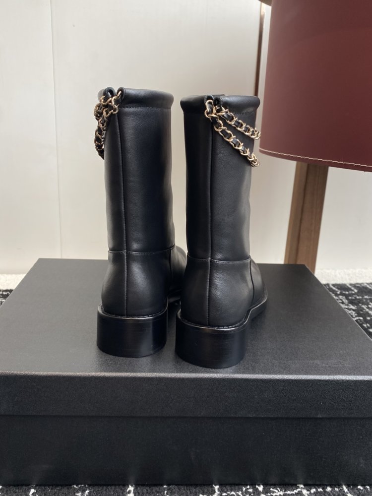 Ботинки женские фото 8