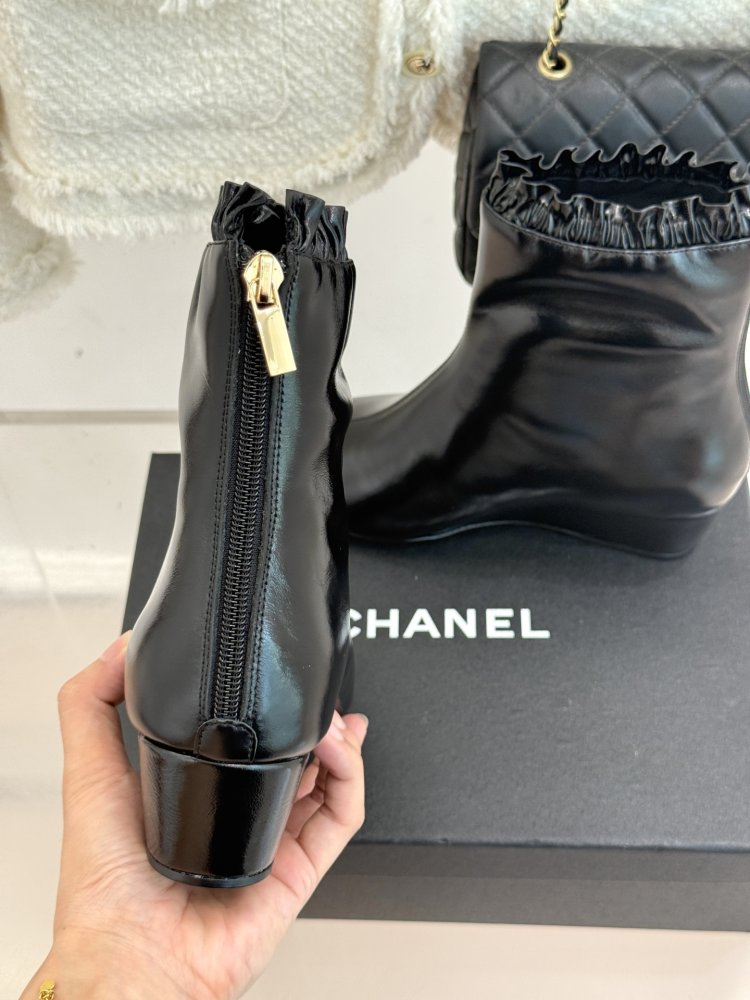 Ботинки женские фото 8