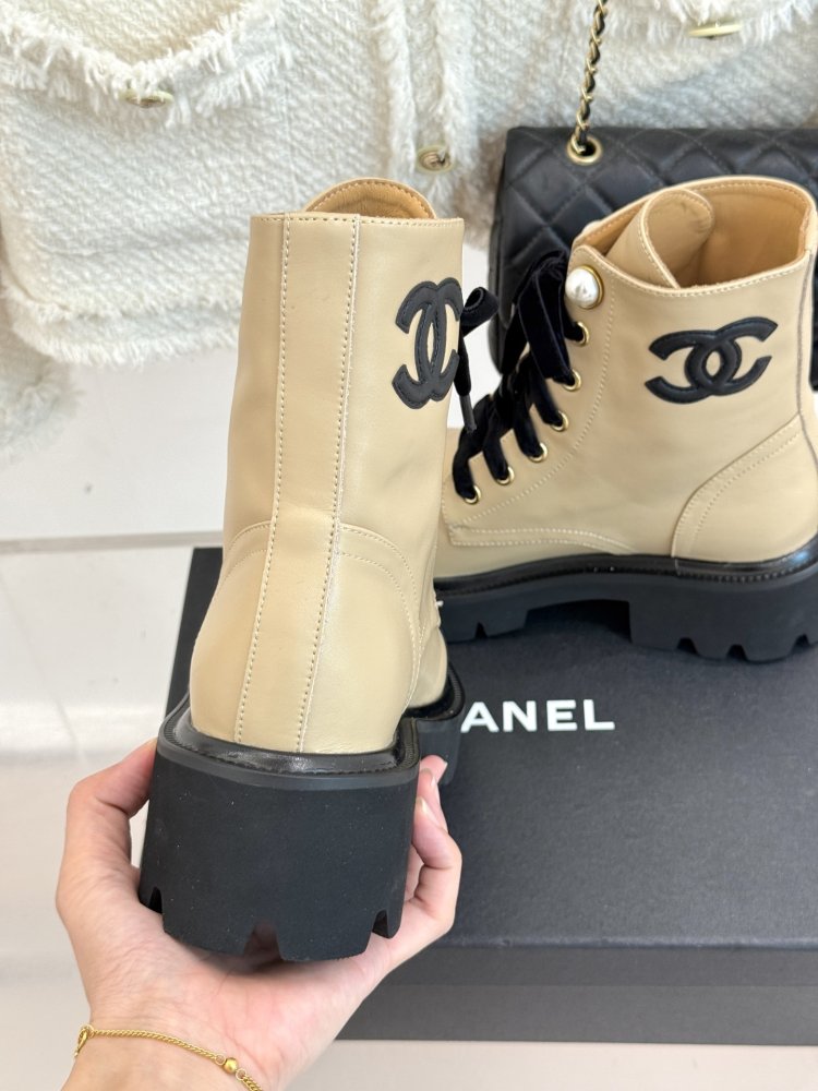 Ботинки женские фото 8