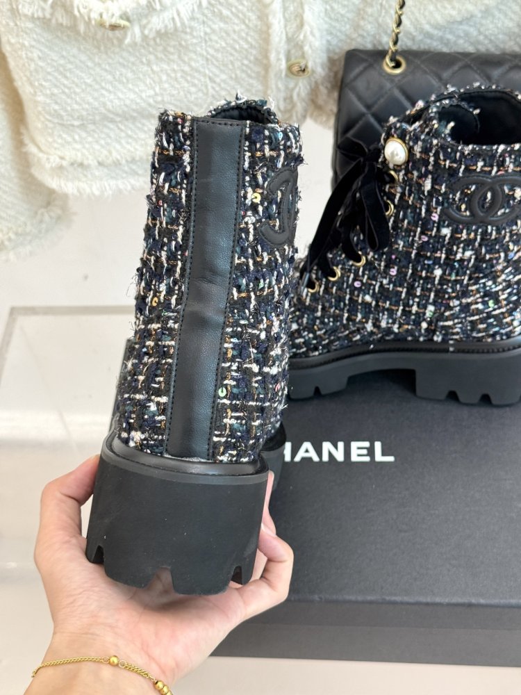 Ботинки женские фото 8