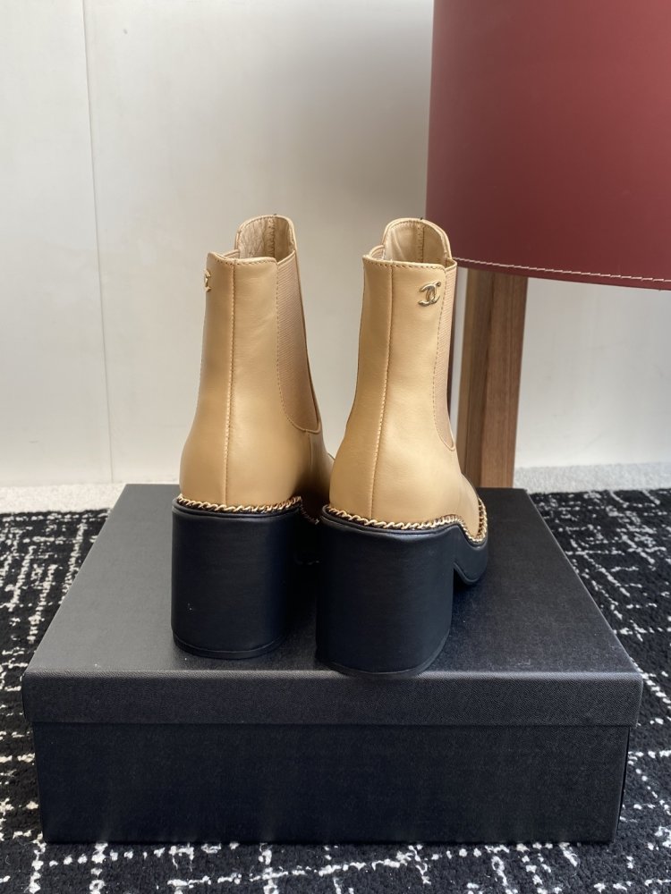 Ботинки женские фото 8