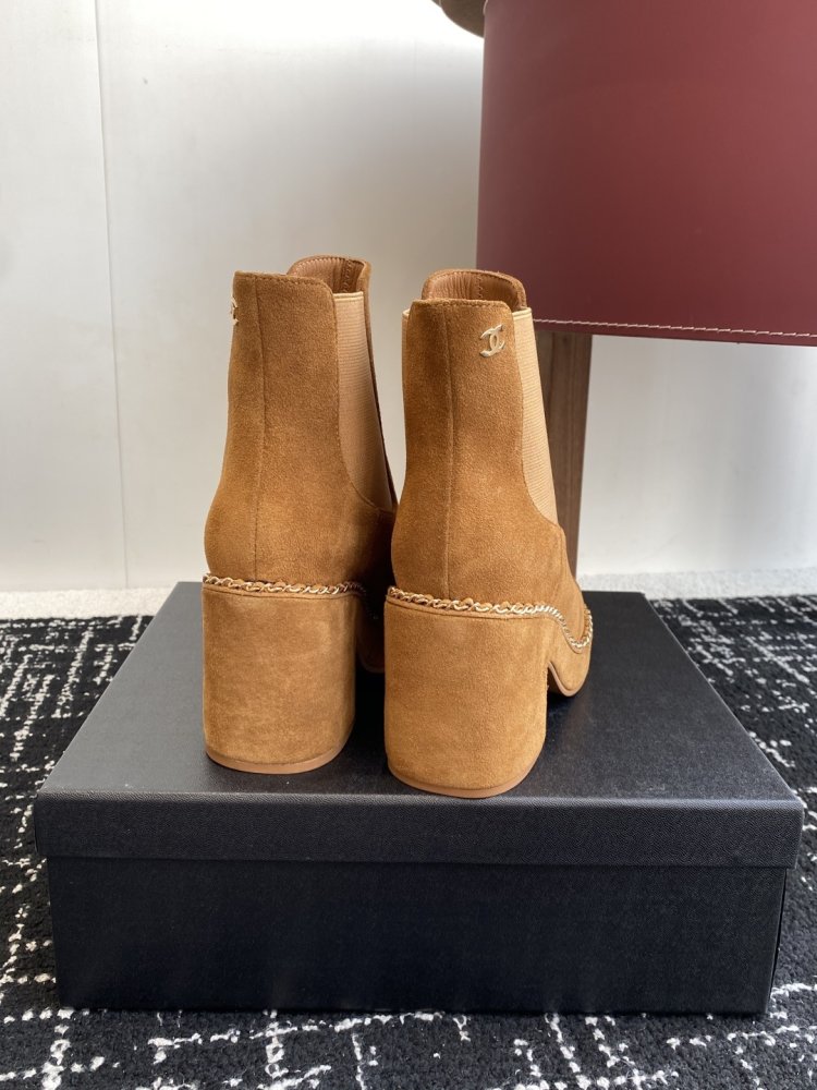 Ботинки женские фото 8