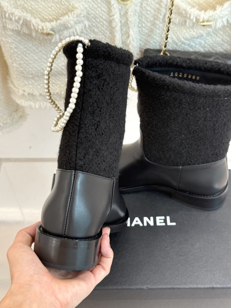 Ботинки женские фото 8