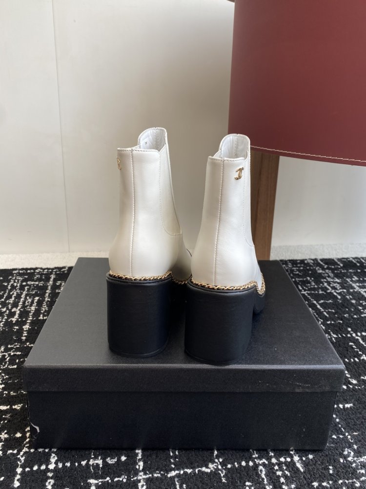 Ботинки женские фото 8