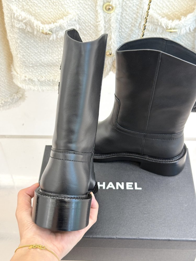 Ботинки женские фото 8