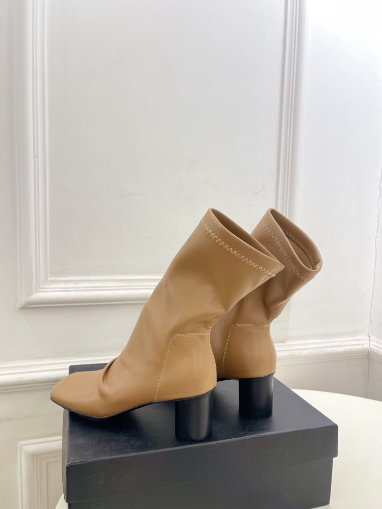 Ботинки женские фото 8