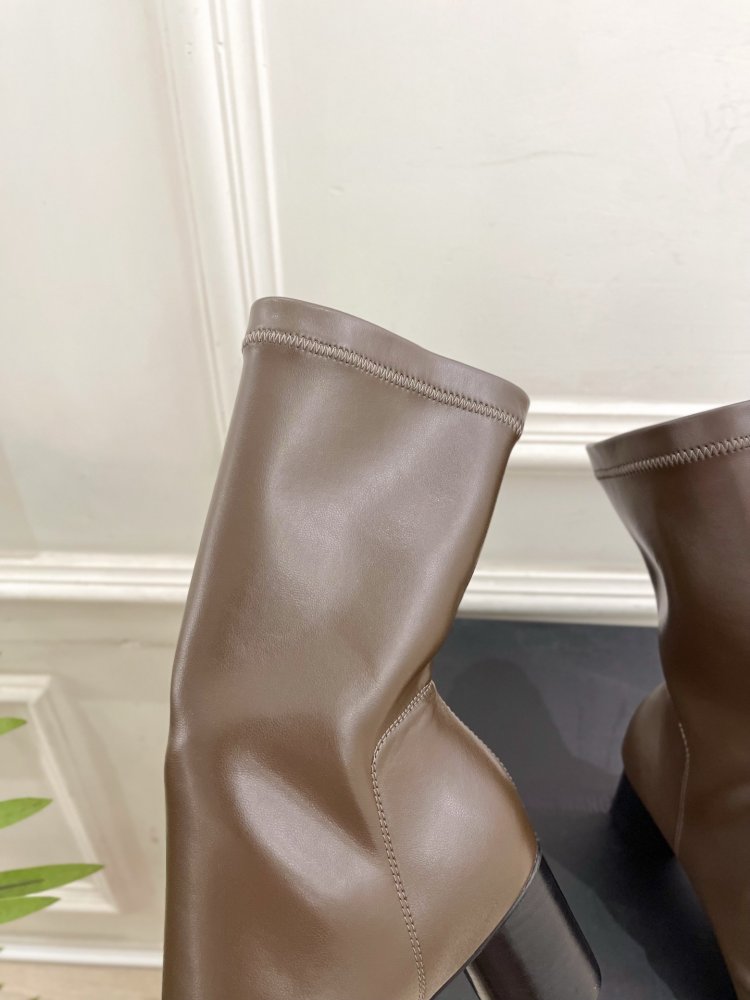 Ботинки женские фото 8