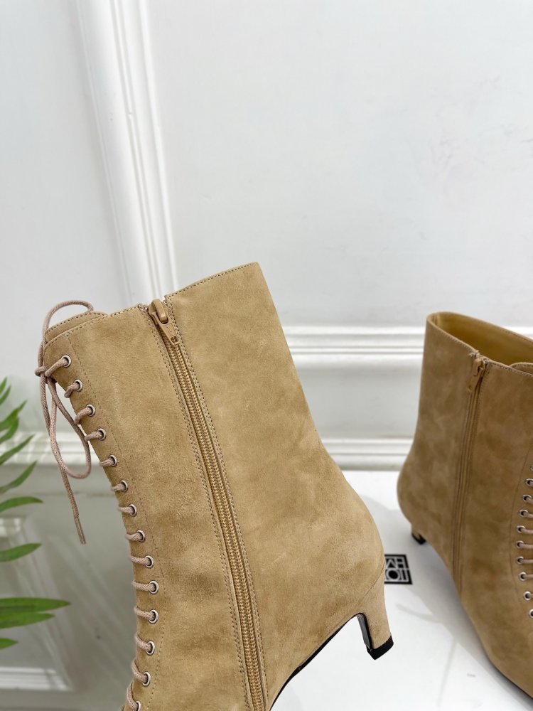 Boots women's фото 8