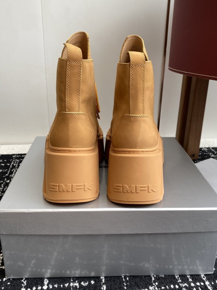 Boots women's фото 8