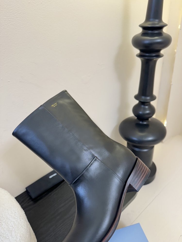 Boots women's фото 8