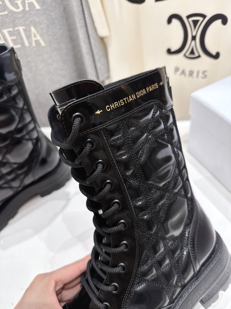 Ботинки женские фото 8