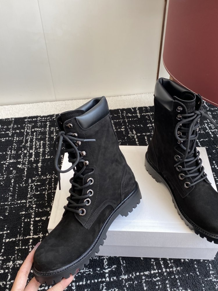 Ботинки женские фото 8