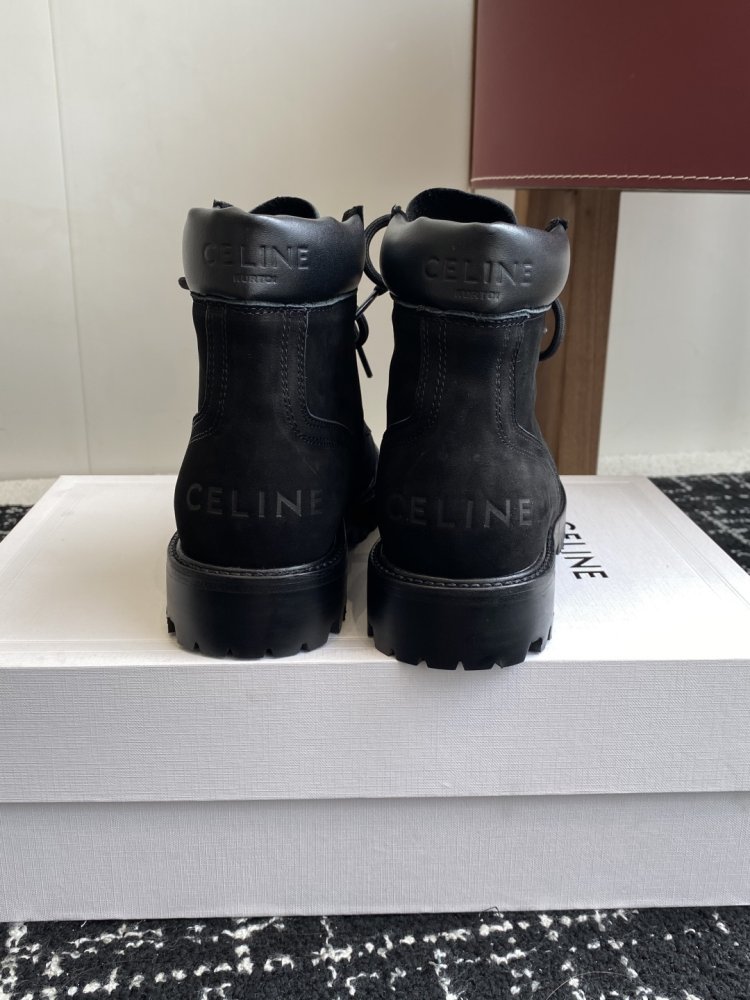 Ботинки женские фото 8