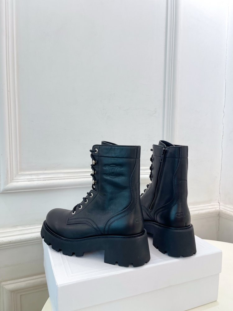 Ботинки женские фото 8