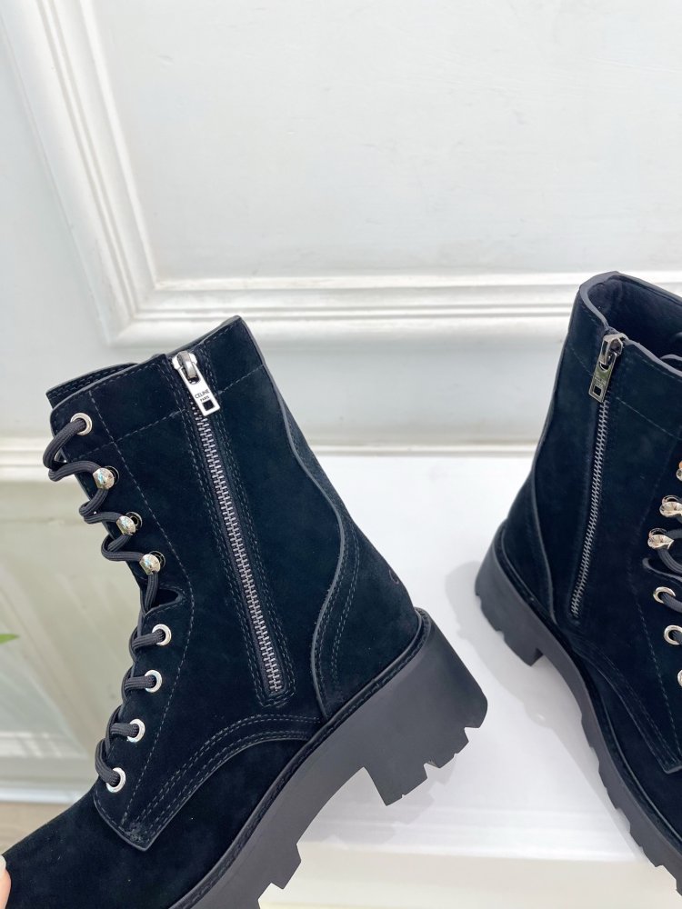 Ботинки женские фото 8